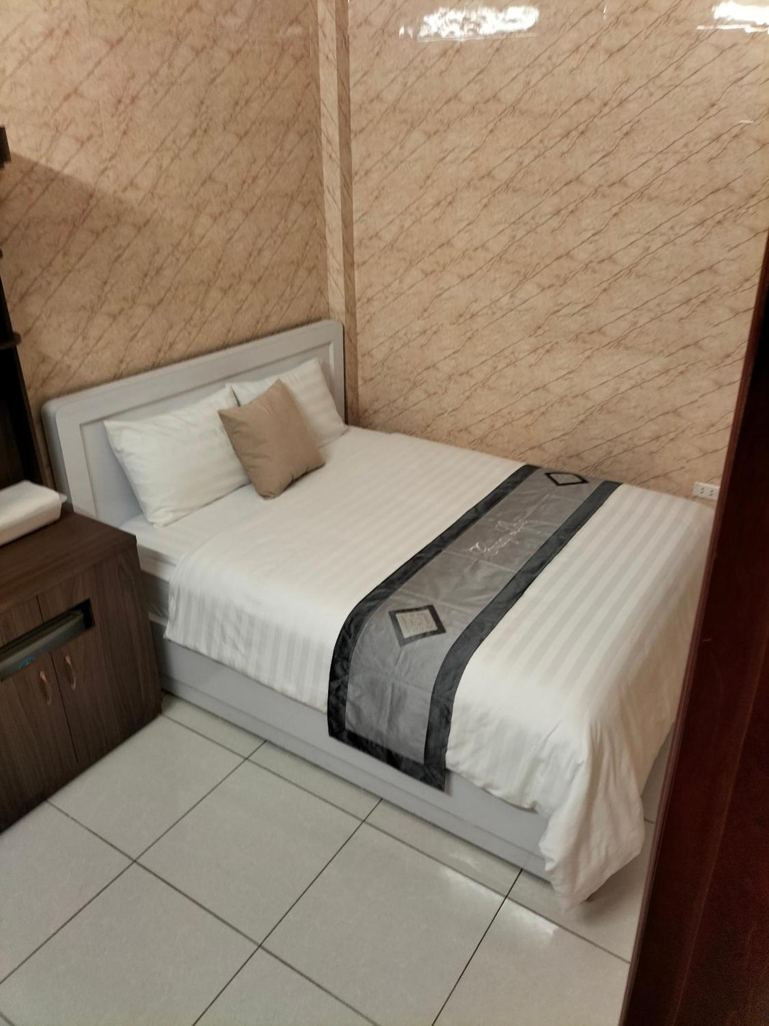 Roma Hotel Noi Bai Airport Hà Nội Ngoại thất bức ảnh